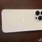 اعرض لكم   iPhone 13 Pro الجوال مكسور خلفيه