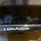 شاشه مع الطاوله