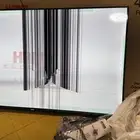 شاشة تلفزيون مكسوره جديده