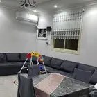 غرفة جلوس مع طاولة سفرة ست كراسي للبيع