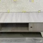 طاولة تلفزيون