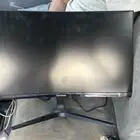شاشة قيمنق منحنيه