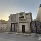 فيلا مع 3 شقق للبيع حي النرجس