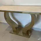 طاولة استقبال