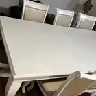 طاوله طعام