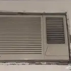 للبيع مكيف شغال مافيه شي و تبريد عالي