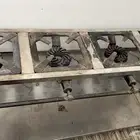 فرن غاز نظيف لايوجد فيه عيوب