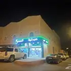 شقق ومحلات ثلاث عماير تجارية للإيجار شرق الرياض شارع قابوس