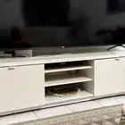 طاولة تلفزيون للبيع