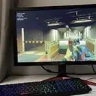 شاشة قيمنق مع ماوس وكيبورد قيمنق