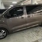 للبيع سيارة بيجو ترافلر فان عائلية VIP موديل 2018