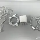 ابل راس شاحن و سلك شاحن و سماعات اصلي فقط للبيع