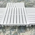 طاوله أرضيه للبيع ب200 ريال ويوجد معها 6 طاولات للخدمه