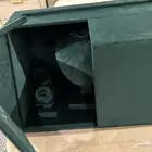 صندوق طقم شبكه و طقم عطور جديد لون زيتي نظيف