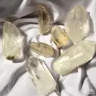 للبيع كريستالات الكوارتز ( احجام ضخمة وبدون شوائب )