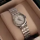 ساعه نسائيه موديل كلاسيكي بأرقام عربي