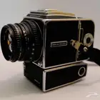 كاميرا فيلم ميديام فورمات هازل بلاد Hasselblad 500 EL M