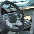 مصور سيارات لعرضها للبيع