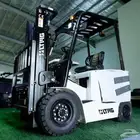 رافعه شوكيه للبيع كهربائيه