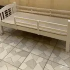 2 سرير أطفال .. سريرين اثنين