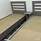 غرفه نوم وطاوله طعام وطاوله تقديم للضيوف