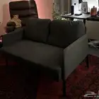كنب ايكيا صغير للغرف نظيف