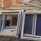 شبابيك ألمنيوم نظيفه