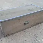 صندوق عزبة خشب