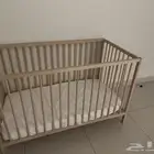 سرير اطفال للبيع