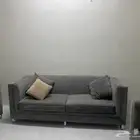 كنب للبيع. السبب الغرفه صغيره