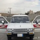 هايلوكس GL موديل 1992 قمة في النظافة.