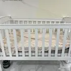 سرير اطفال طاولة طعام مرايا معها تخزين