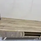 طاولة شاشة لون خشبي سليمة