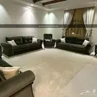 كنب مجلس شبه جديد مع الفرش والستائر