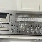 للبيع مسجل استريو مع سماعات