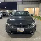 كيا K5 2022 استاندر نظيف جدا لدى قمة الاطلال