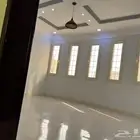 شقة اجار البوابه3بالزايدي 3غرف صالتين كبيرة مطبخ راكب