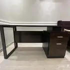 offic table new barley used مكتب مستعمل خفيف