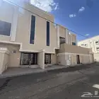 اخر روف بملحق رائع بدرج داخلي وخارجي بحي النعمان ب 730 الف