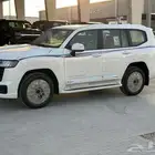 تويوتا لاندكروزر الموديل2025 فل كامل وارد الكويت