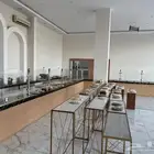 محل حلويات للبيع يوجد مصنع داخل المحل بمجميع معداته
