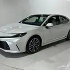 كامري لميتد بنزين 2025 ماشيه 5 الف فقط