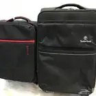 مستعجل شنطتين سفر واحدة منها للبيع يختارها المشتري