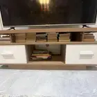 طاولة تلفزيون الى 60 بوصة