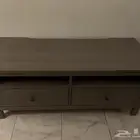 طاولة تلفزيون ايكيا خشبية للبيع