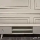 طاولة شاشه لي البيع