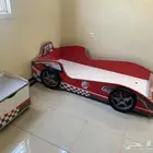 سرير أطفال عربيه و كومود ممتاز 200 ريال للسفر