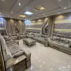 كنب 6 قطع معا قطعتين زوايا و طاولات و الستارة