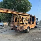 حفار ابار ارتوازية وكشف عن الماء