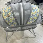 سرير أطفال قابل للطي
